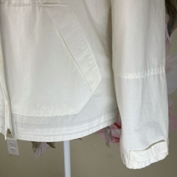 Women’s Columbia Jacket with Hood White Size M - Picture 4 of 12